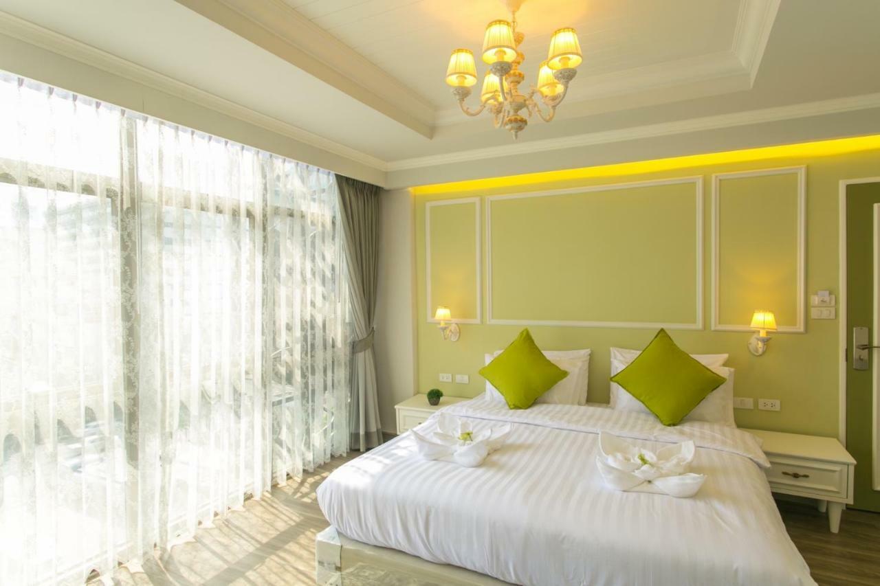 Mali @Silom Boutique Hotel Banguecoque Exterior foto